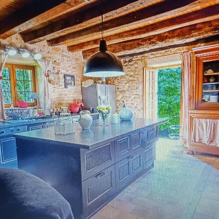 بيت للعطل Nichee Dans Le Perigord Anlhiac