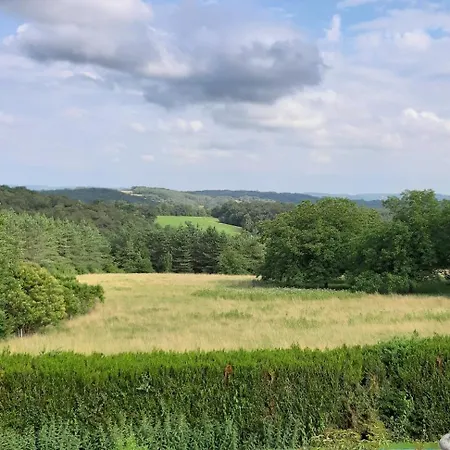 Nichee Dans Le Perigord Anlhiac
