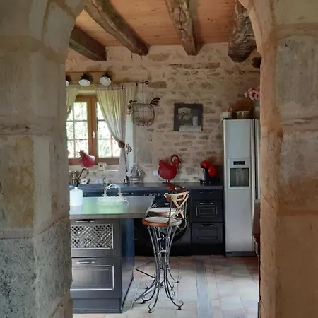بيت للعطل Nichee Dans Le Perigord
